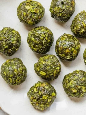 healthy no bake matcha energy balls